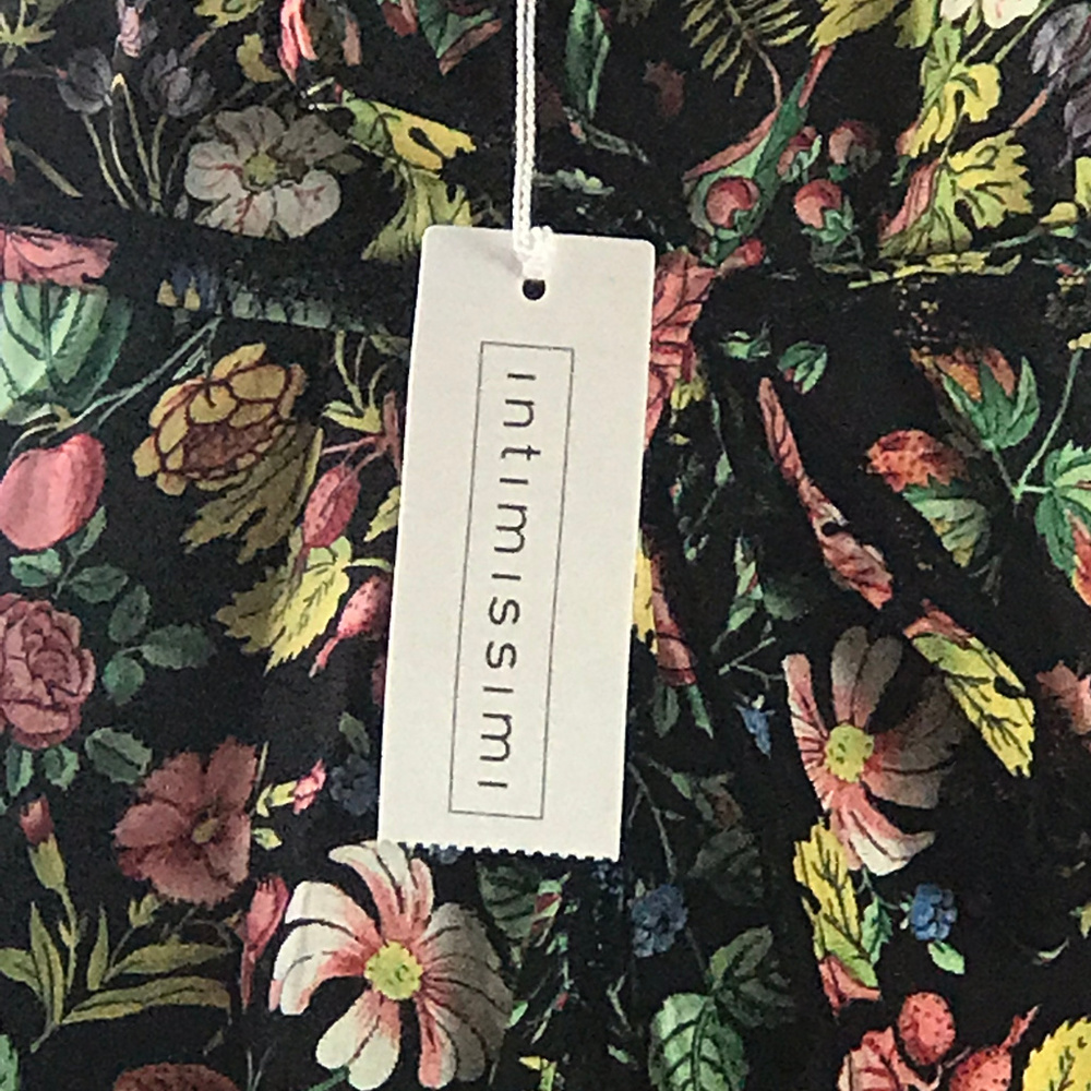 Intimissimi Camisole-Size Large - Picture 4 of 6
